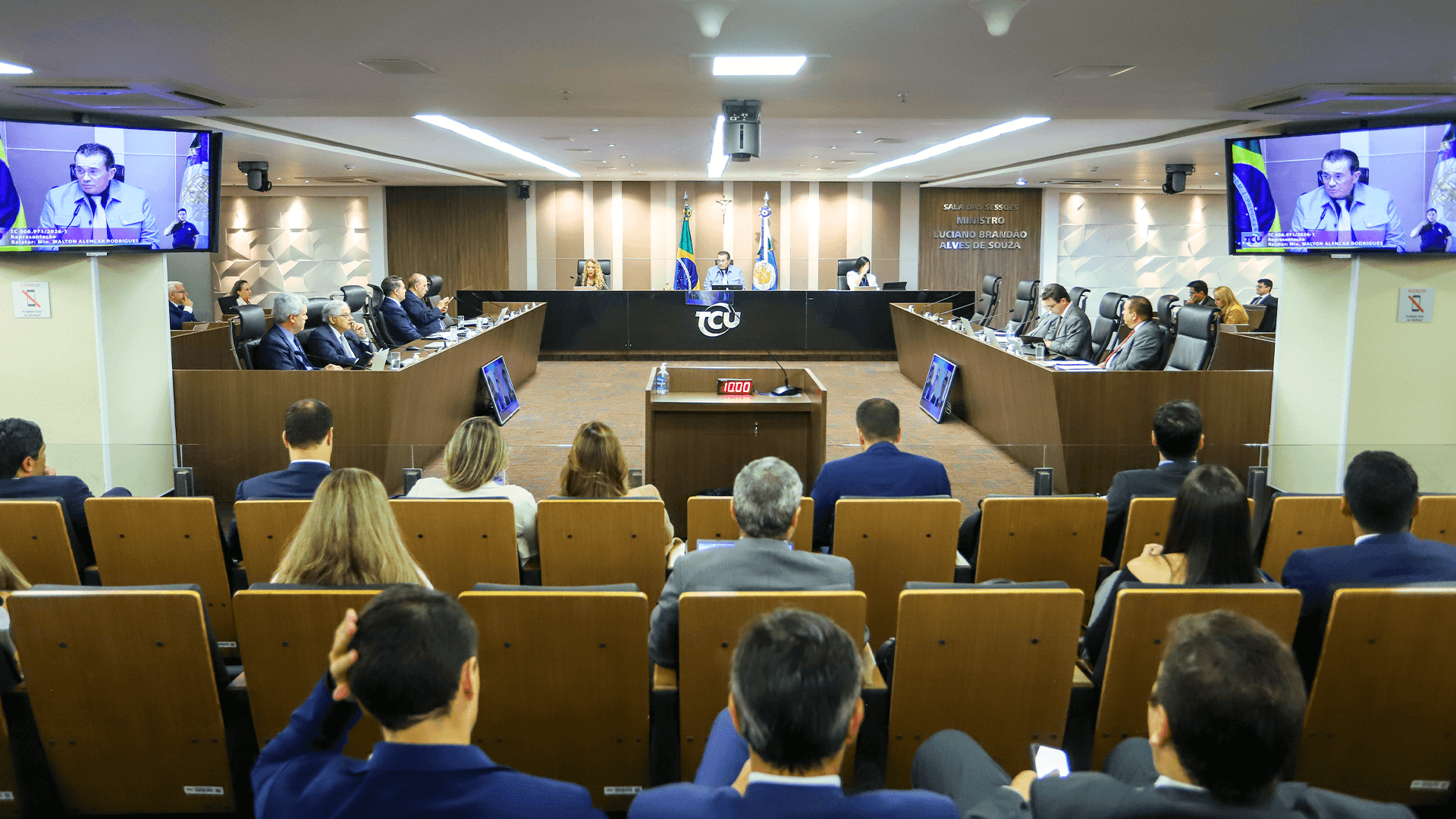 Sessão plenária do TCU relacionada ao aprimoramento da governança dos conselhos profissionais