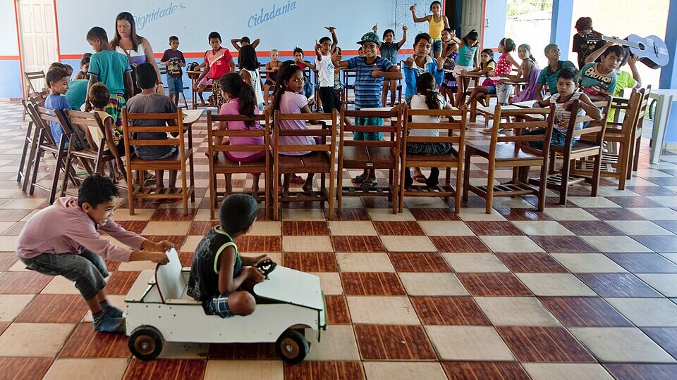 Atividade comunitária em unidade de assistência social