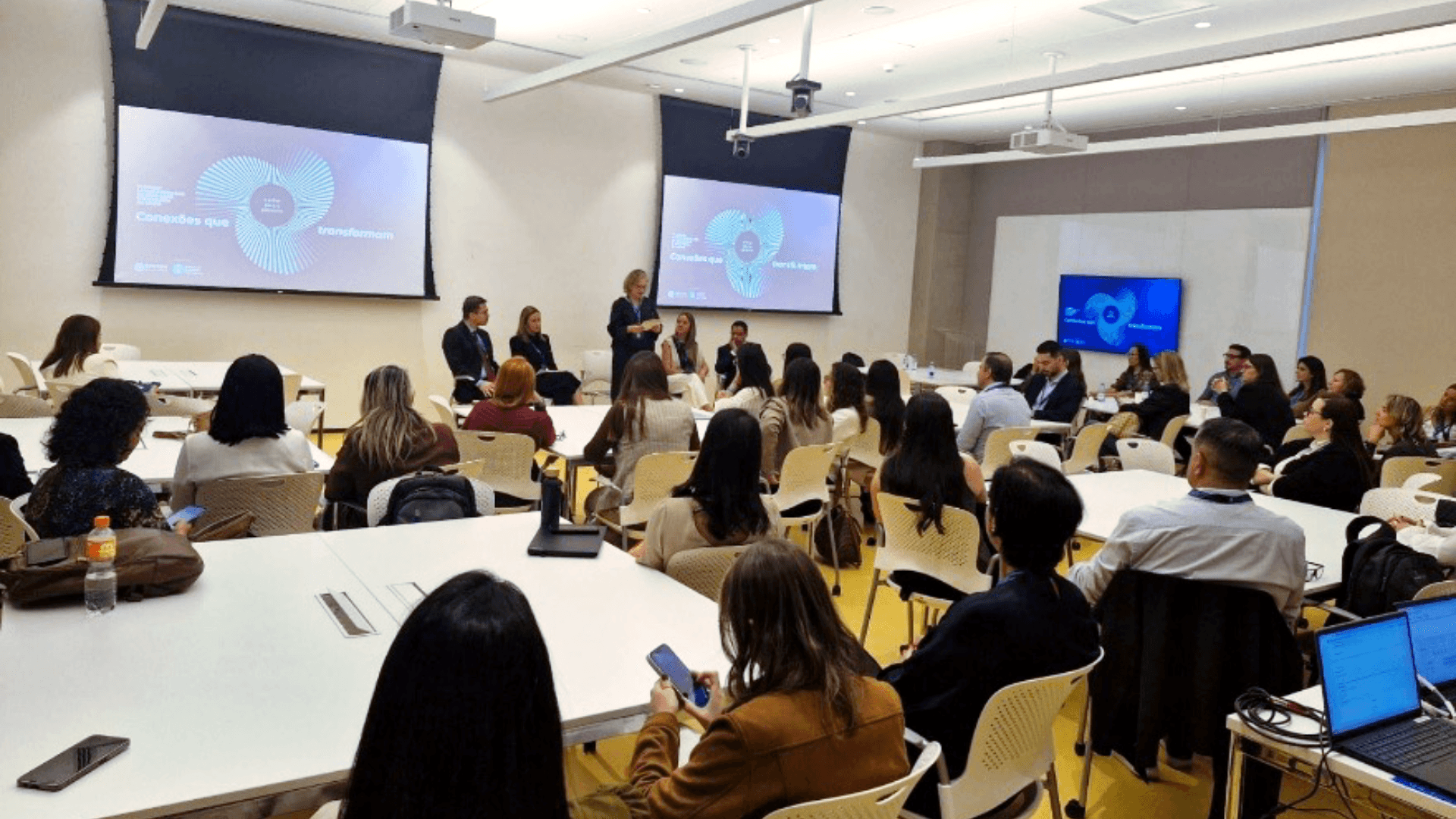 Participantes de debate sobre auditoria, qualidade e geração de valor para usuários do SUS